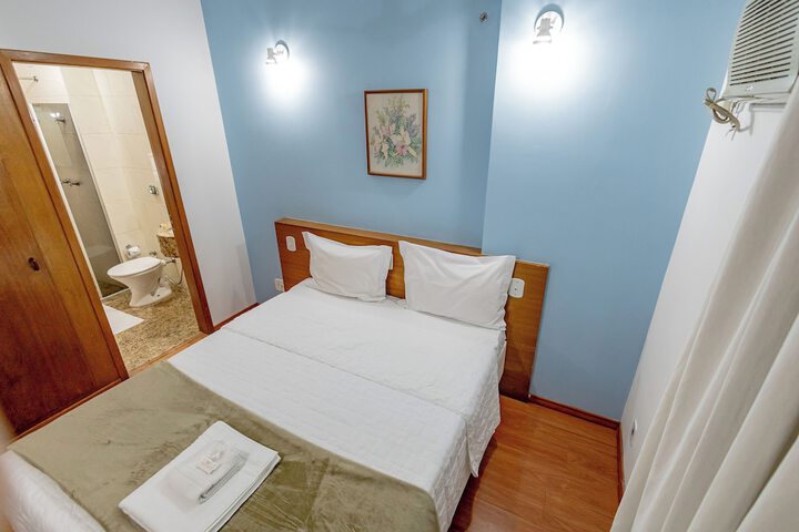 Room 16 of 119