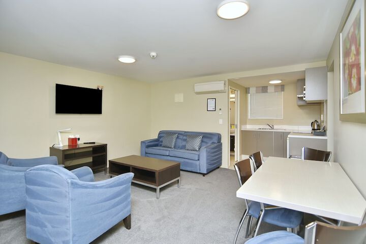 Room 54 of 196