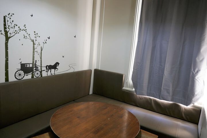 Room 18 of 64