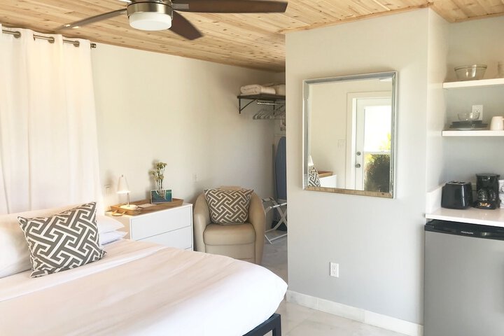 Room 15 of 236