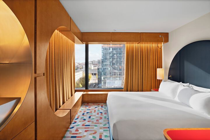 Room 13 of 75