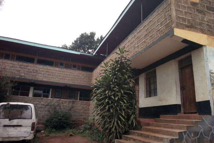 Classic Court Hotel