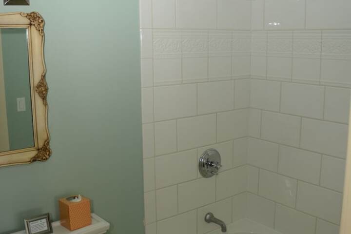 Room 174 of 252