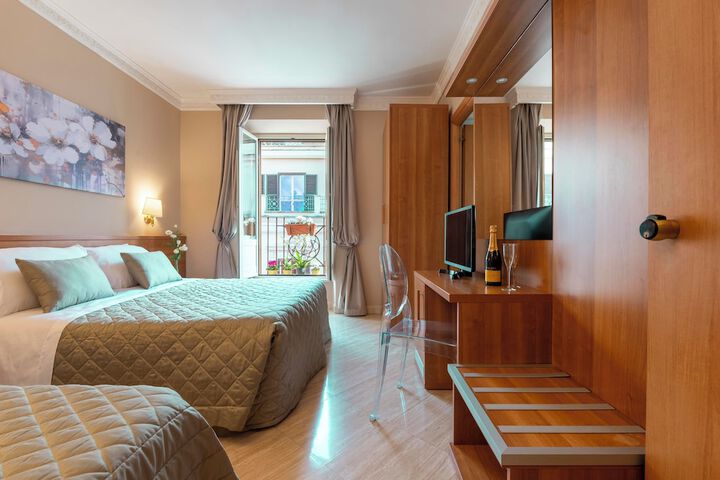 Room 9 of 21