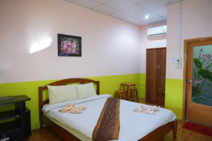 Room 19 of 32