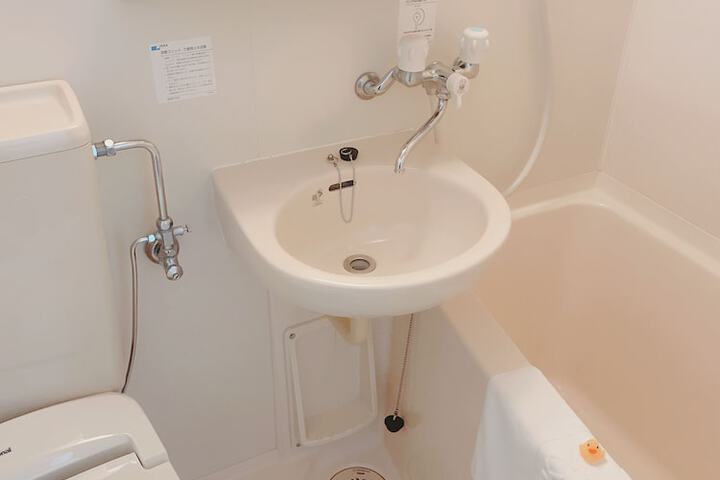 Clean Restrooms