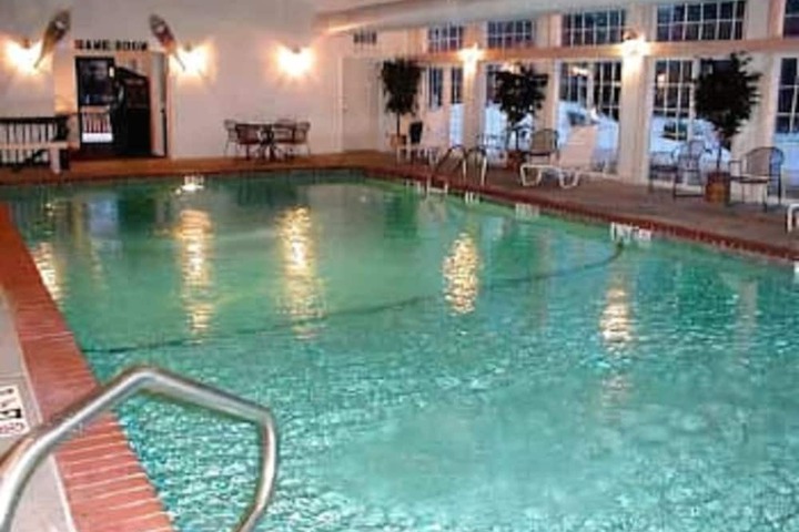 Pool 23 of 34