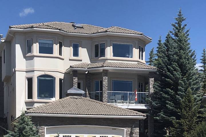 Rocky Mountain View B & B