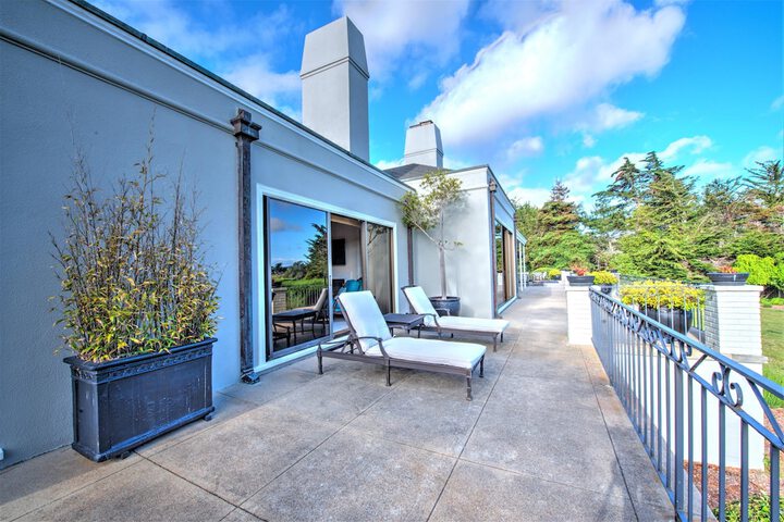 Terrace/Patio 28 of 39