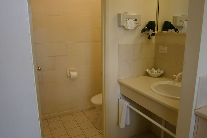 Room 11 of 21