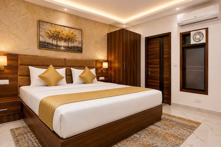 Room 12 of 22