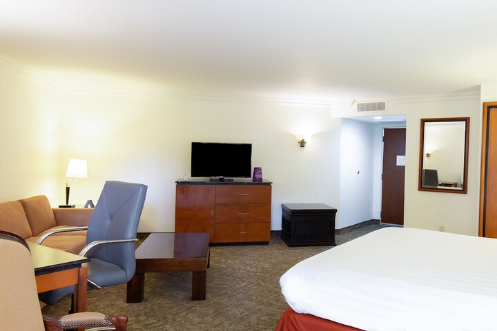 Room 11 of 156