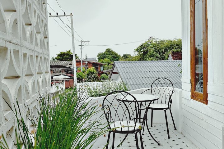 Terrace/Patio 32 of 64