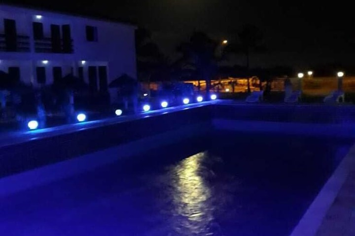 Pool 21 of 27