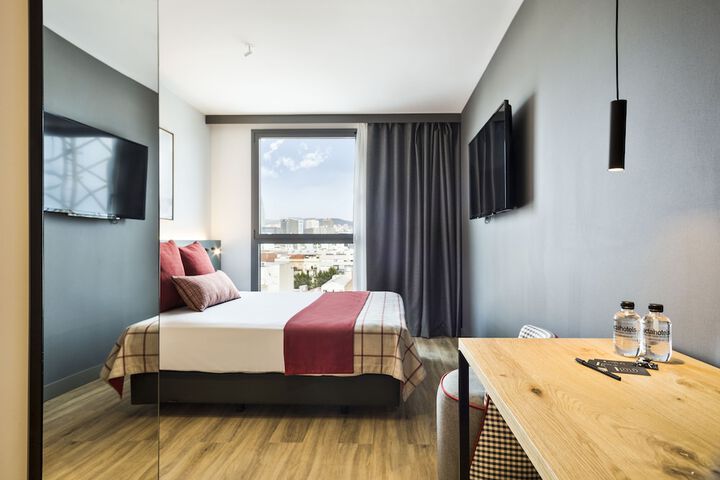 Room 15 of 61