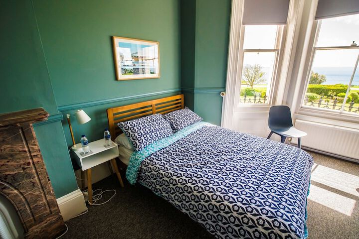 Room 9 of 86