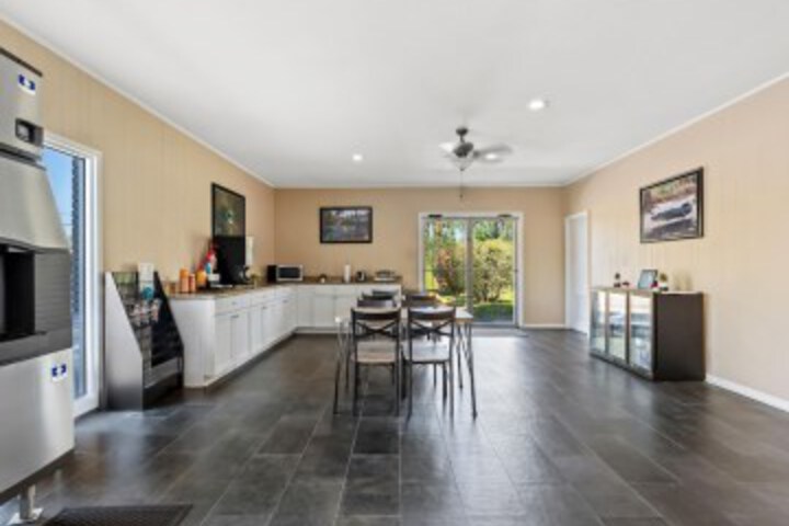 Breakfast/Coffee Service 34 of 52