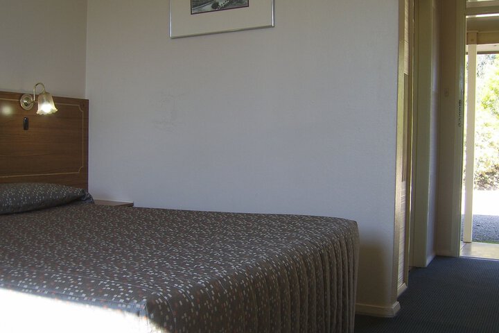 Room 14 of 87