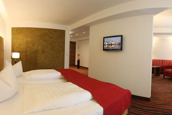 Room 15 of 59