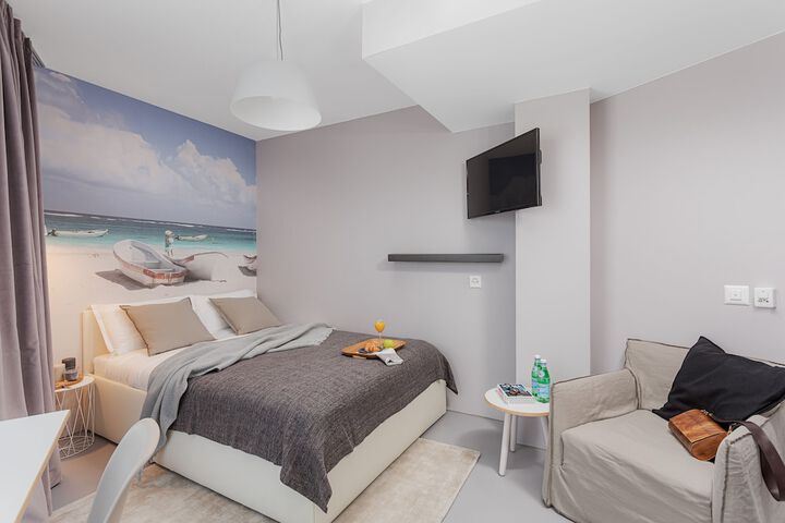 Room 7 of 22