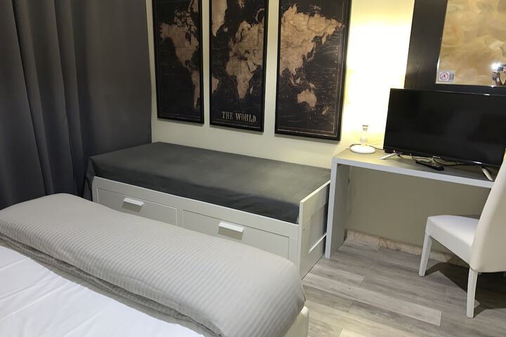 Room 7 of 41