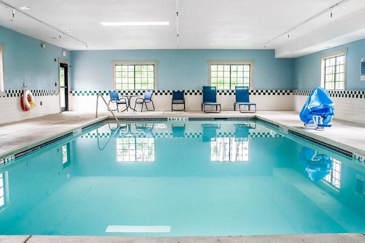 Pool 18 of 27