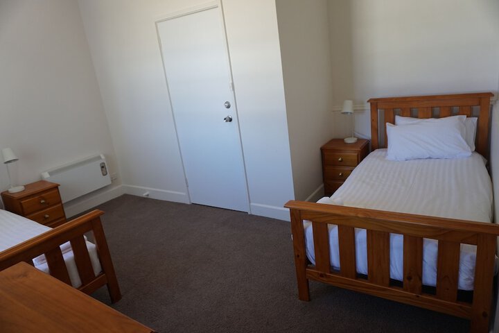 Room 19 of 179