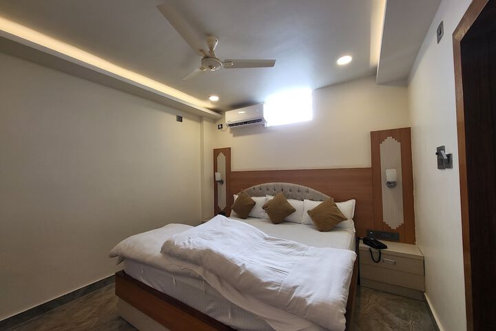Room 41 of 75