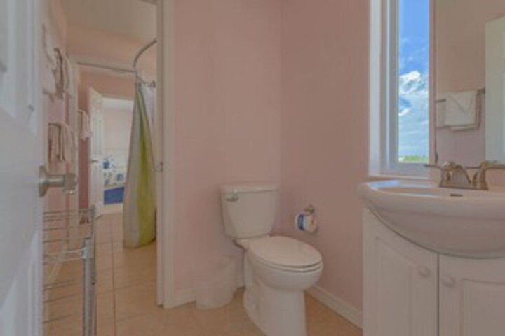 Room 6 of 34
