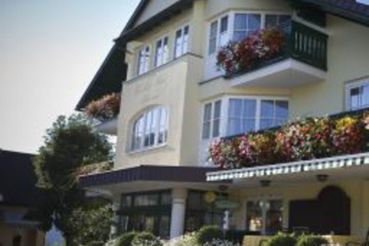 SCHWAIGER LANDHOTEL