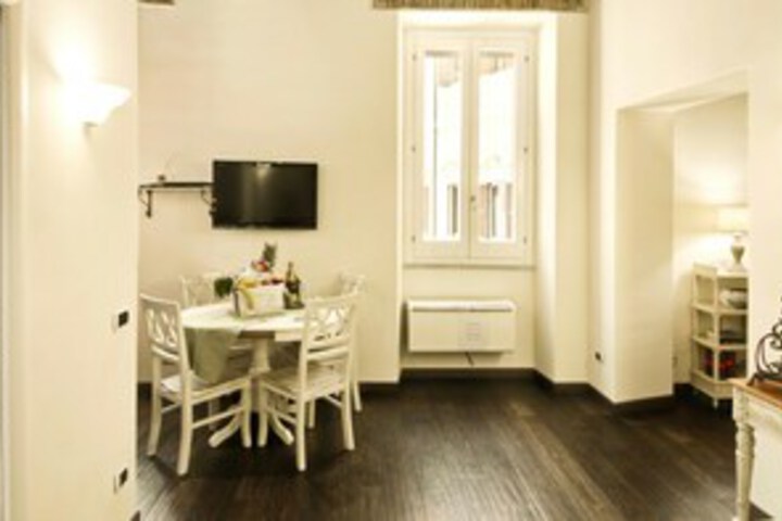 Room 5 of 14