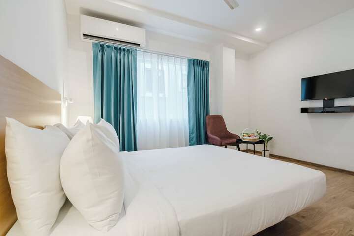 Room 13 of 39