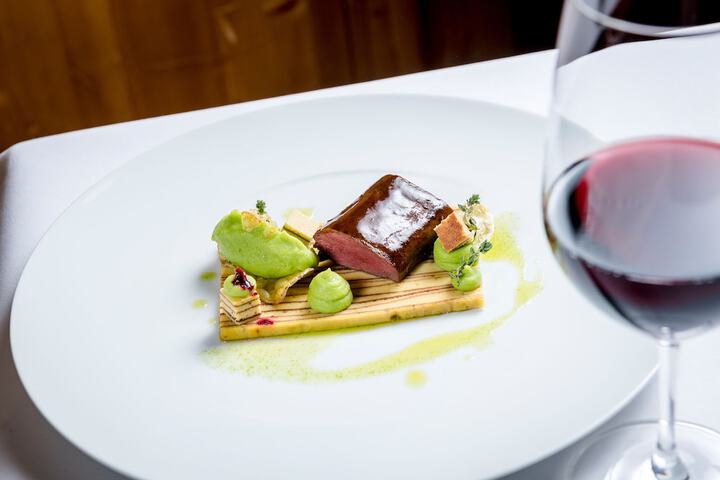 Dining 55 of 94