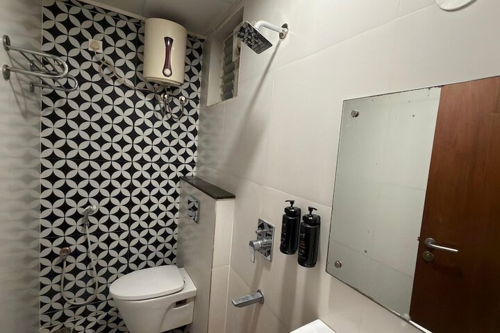 Room 17 of 21