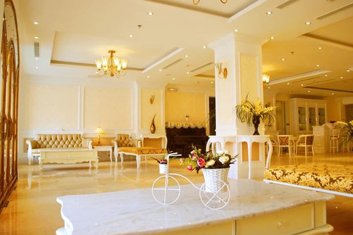 Lobby Entry