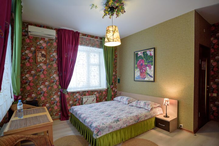 Room 8 of 97