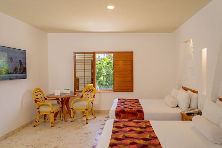 Room 8 of 38