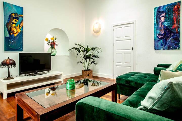 Room 12 of 52