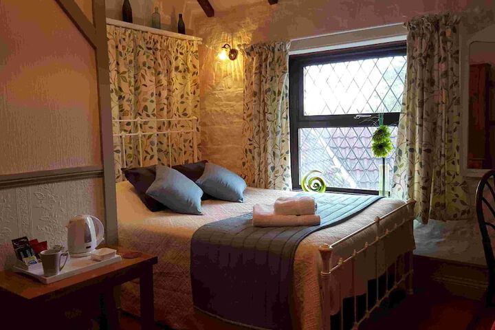 Room 9 of 21