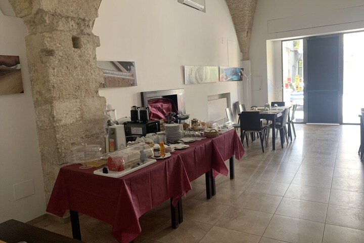 Breakfast/Coffee Service 20 of 39