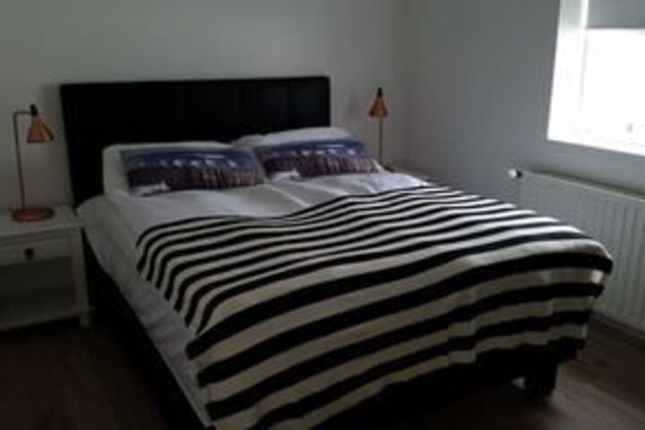 Room 25 of 49