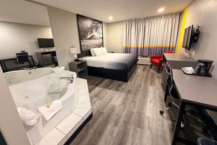 Room 48 of 90
