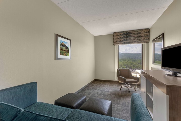 Room 16 of 42