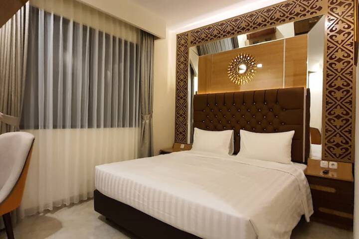 Room 8 of 40