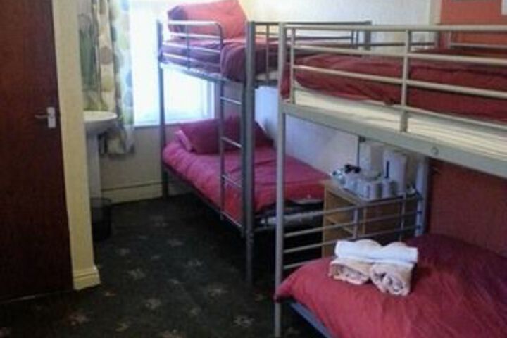 Room 94 of 149