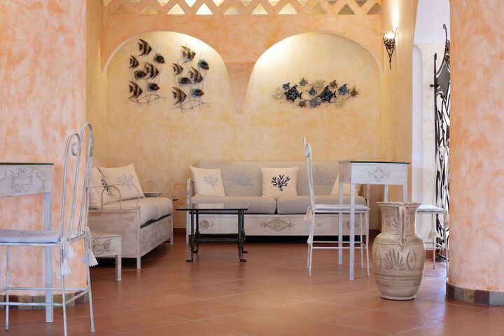 Guest Lobby