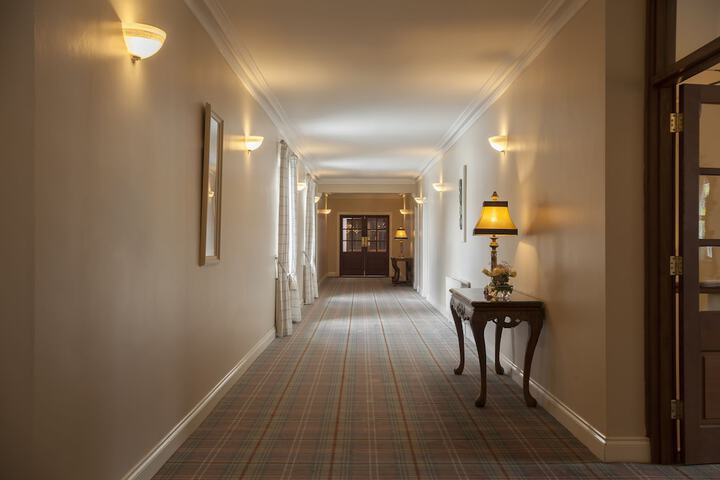 Ballroom/Hall 39 of 41