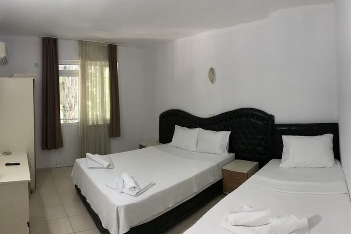 Room 3 of 50