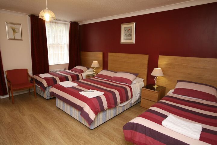 Room 4 of 44