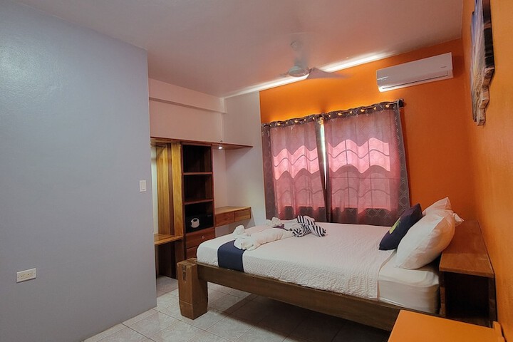 Room 21 of 124